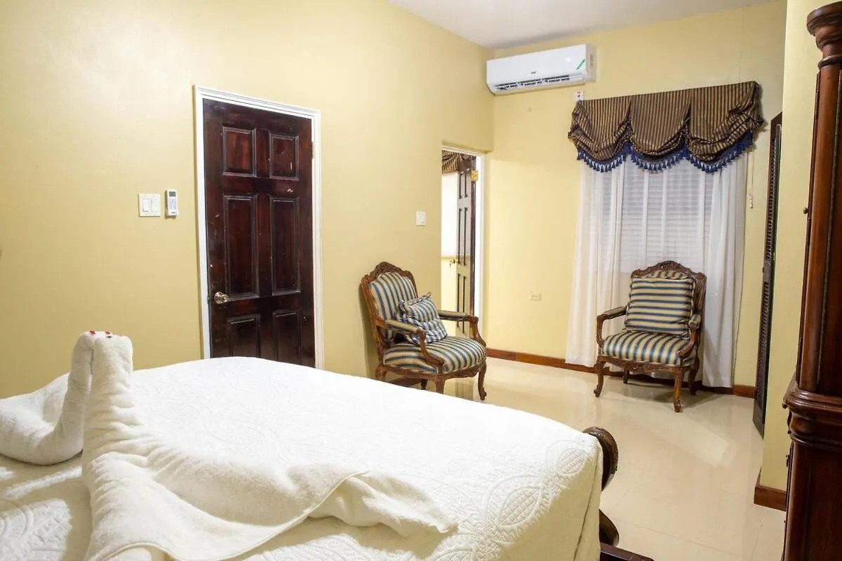 Paradise Chalet Luxurious Villa Richmond